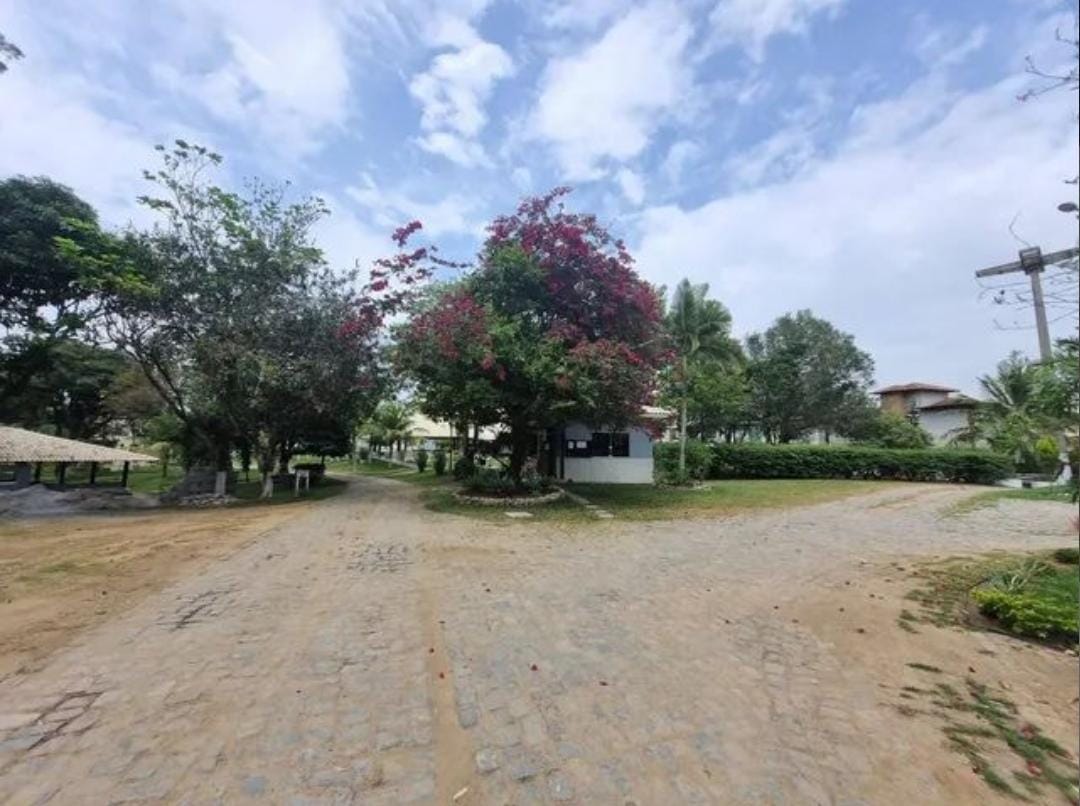 Casa no Condomínio Sol do Vale com 05 Quartos com Suíte 