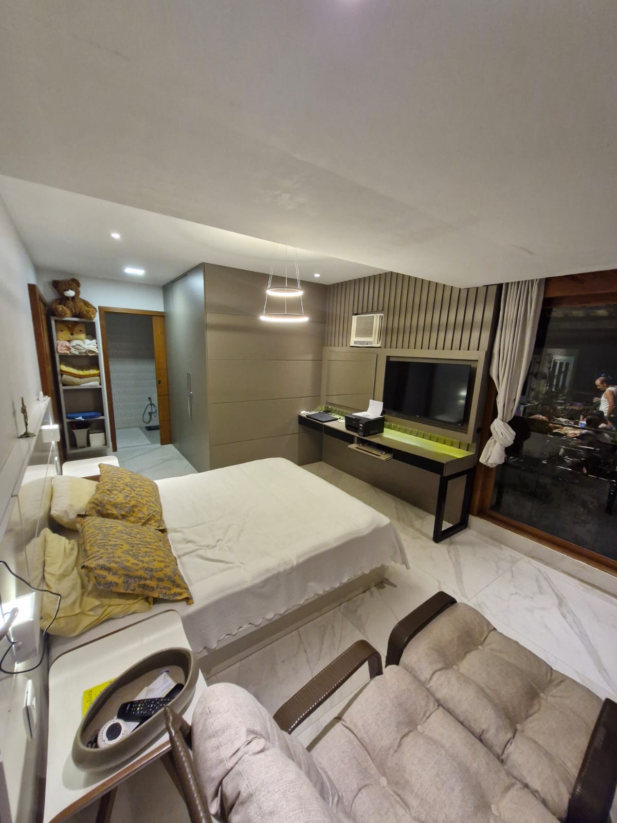 Casa no Condomínio Sol do Vale com 05 Quartos com Suíte 