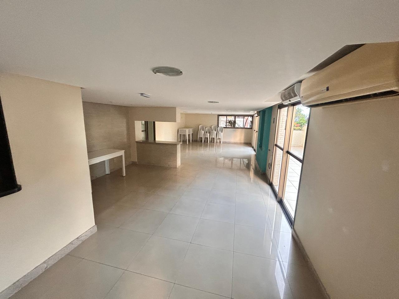 Apartamento de 03 Quartos com Suíte em Itapuã