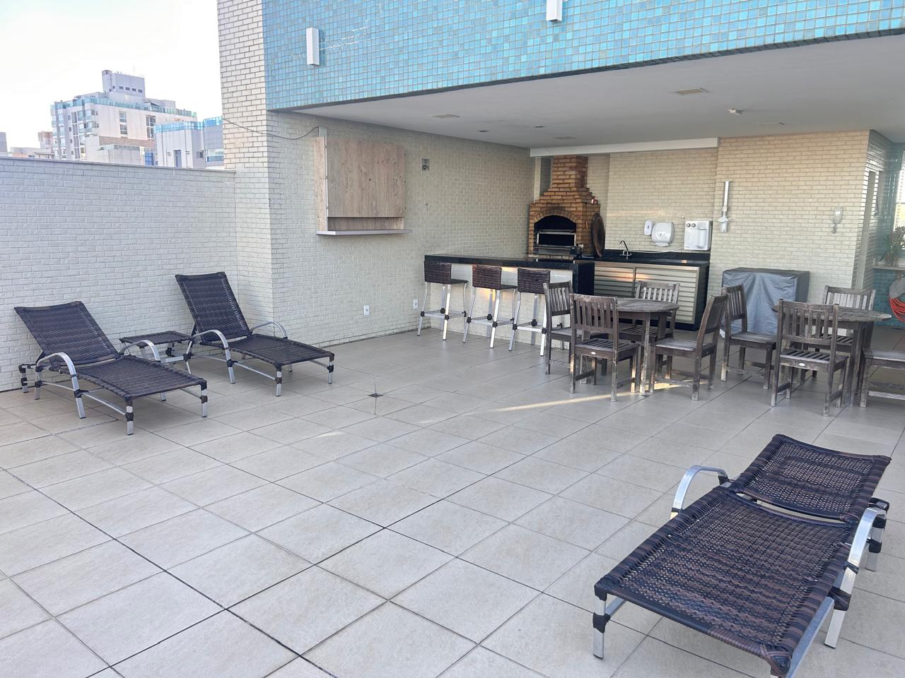 Apartamento de 03 Quartos com Suíte em Itapuã