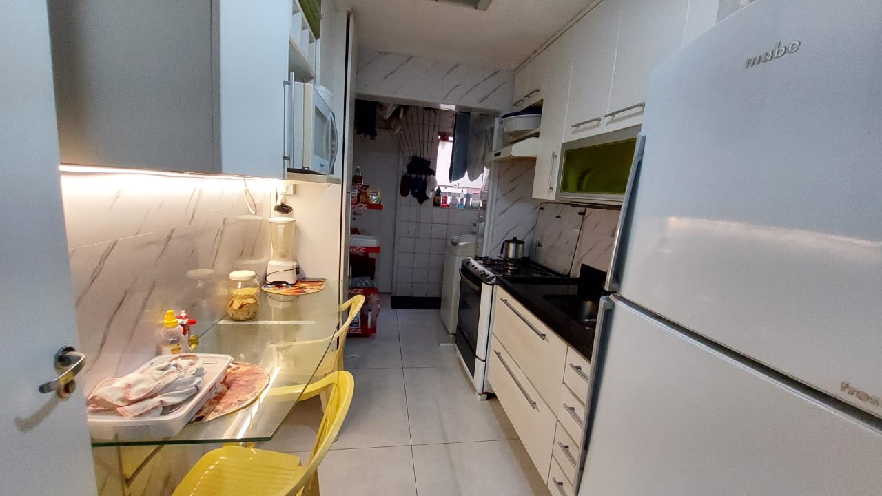Apartamento de 02 Quartos na Praia da Costa 
