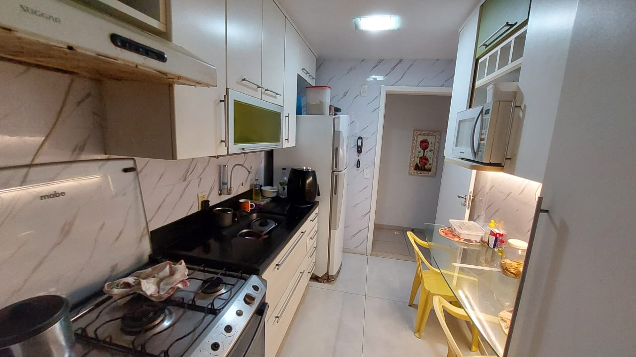 Apartamento de 02 Quartos na Praia da Costa 