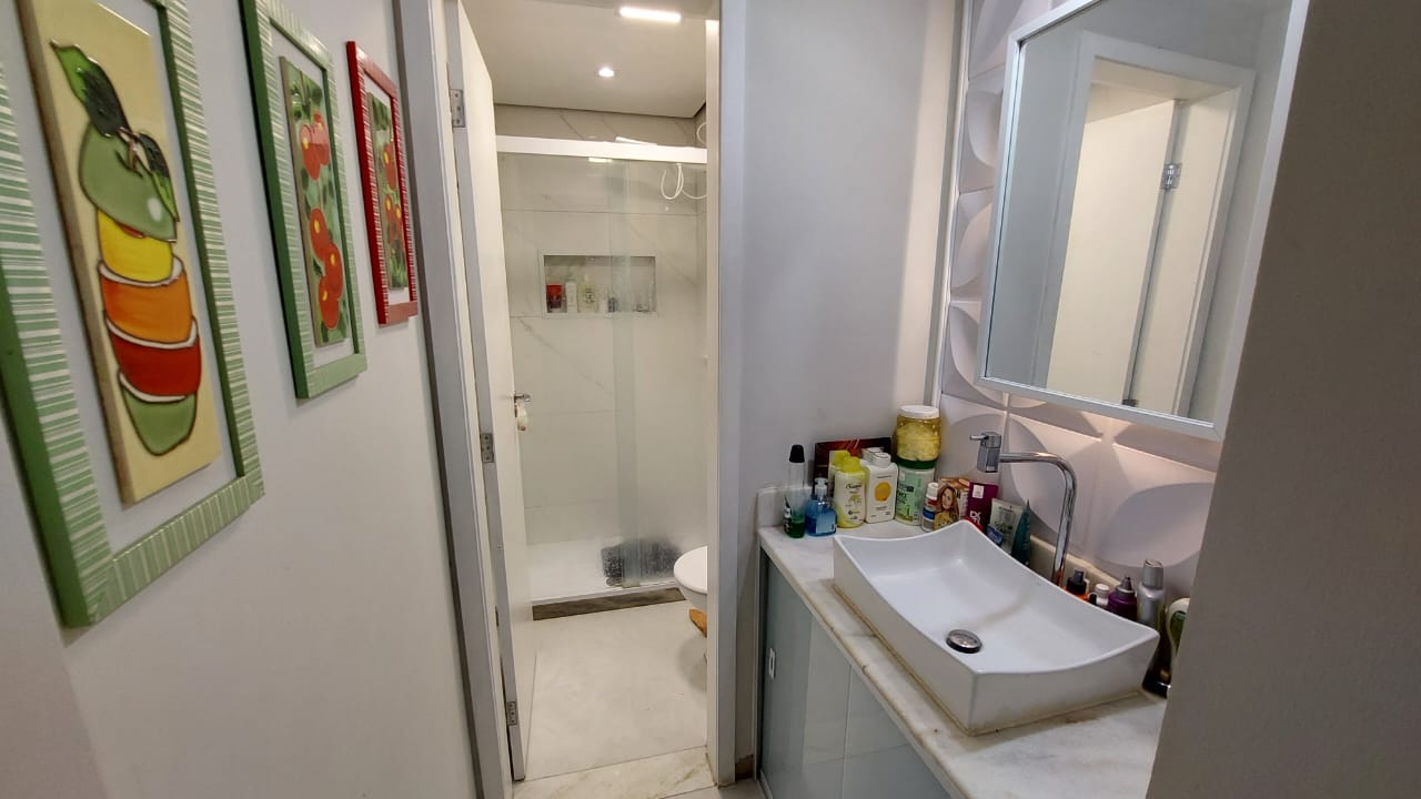 Apartamento de 02 Quartos na Praia da Costa 