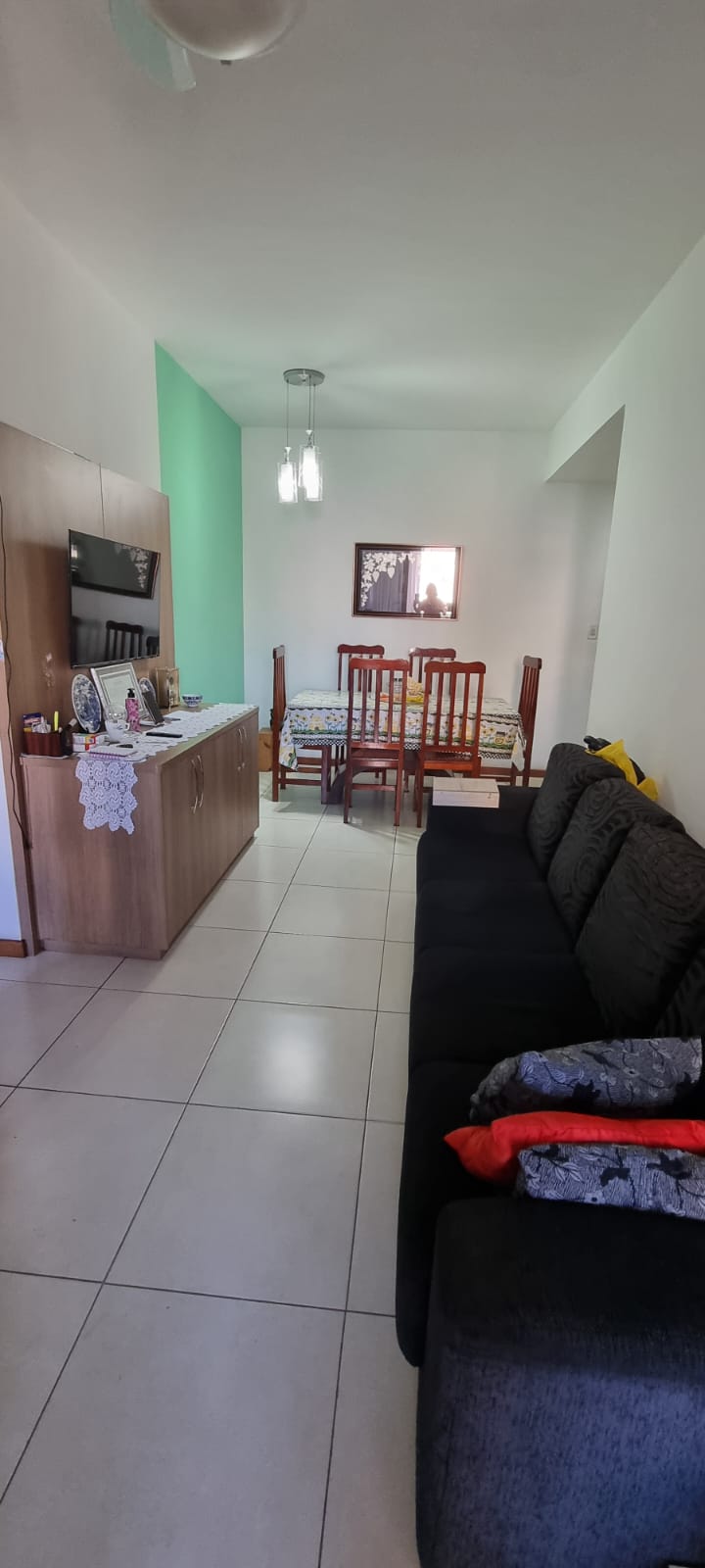 Apartamento de 02 Quartos com Suíte na Praia da Costa 