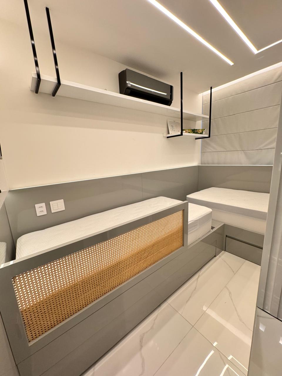 Apartamento Luxuoso 02 Quartos com Suíte na Praia do Canto