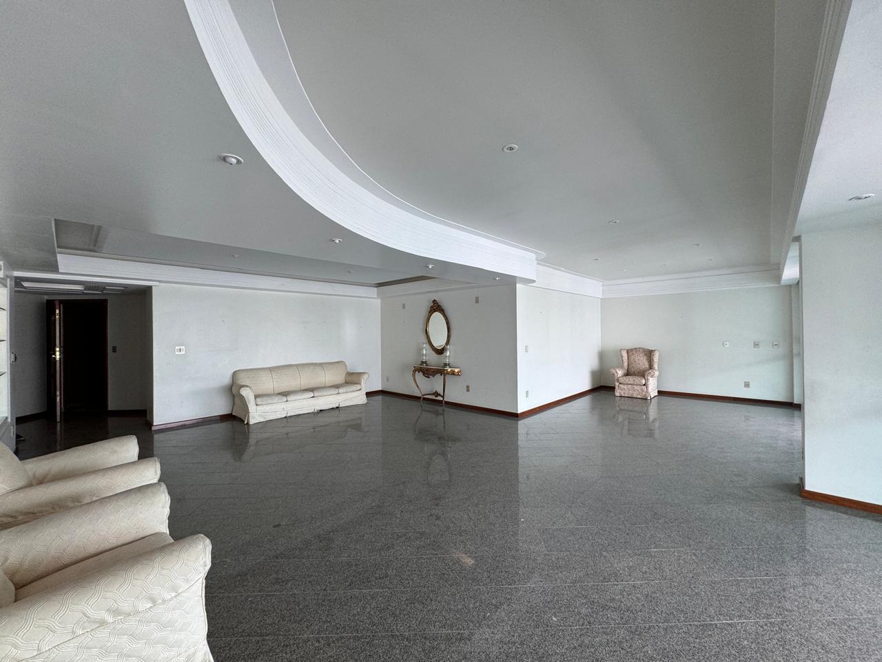 Apartamento de 04 Suítes na Praia da Costa