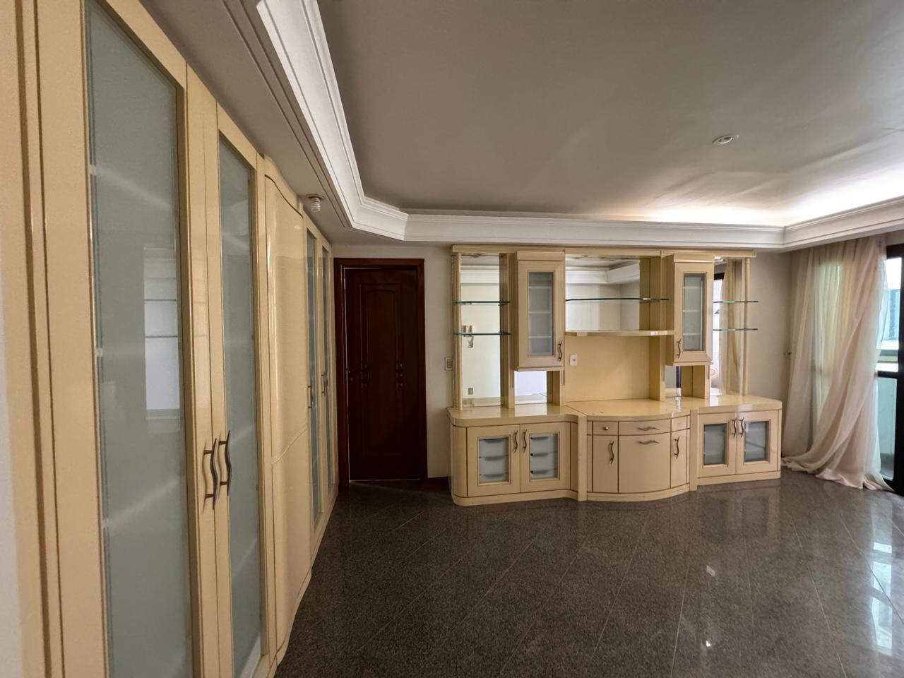 Apartamento de 04 Suítes na Praia da Costa