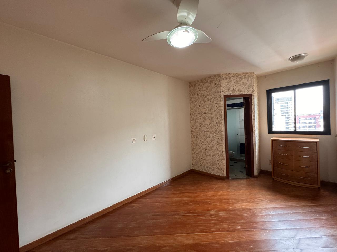 Apartamento de 04 Suítes na Praia da Costa