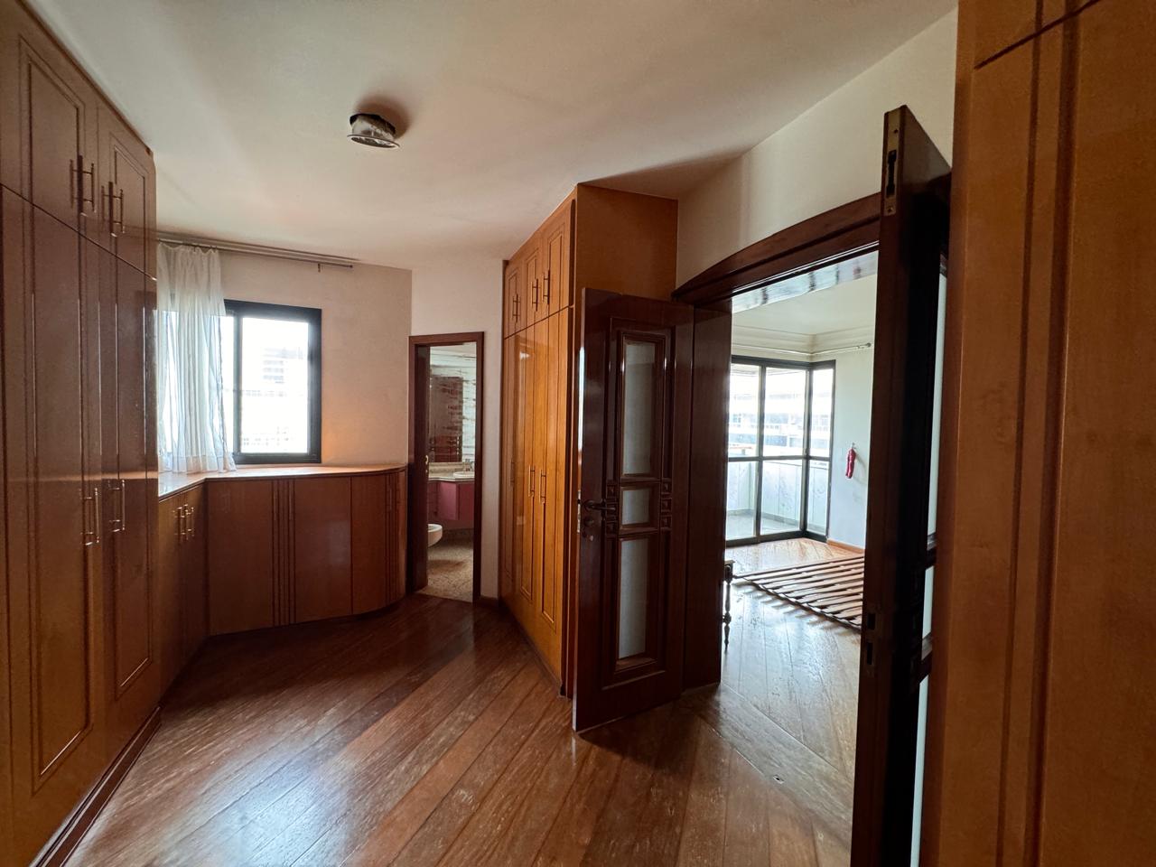 Apartamento de 04 Suítes na Praia da Costa
