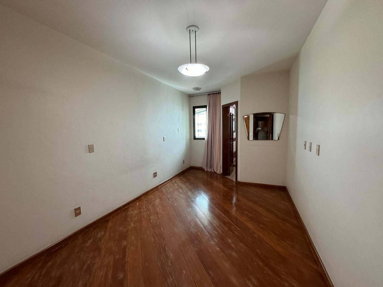 Apartamento de 04 Suítes na Praia da Costa