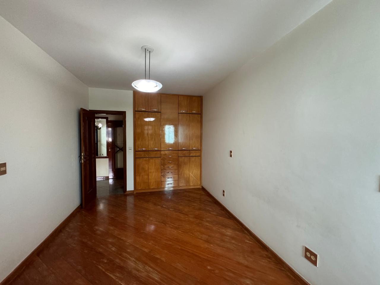Apartamento de 04 Suítes na Praia da Costa