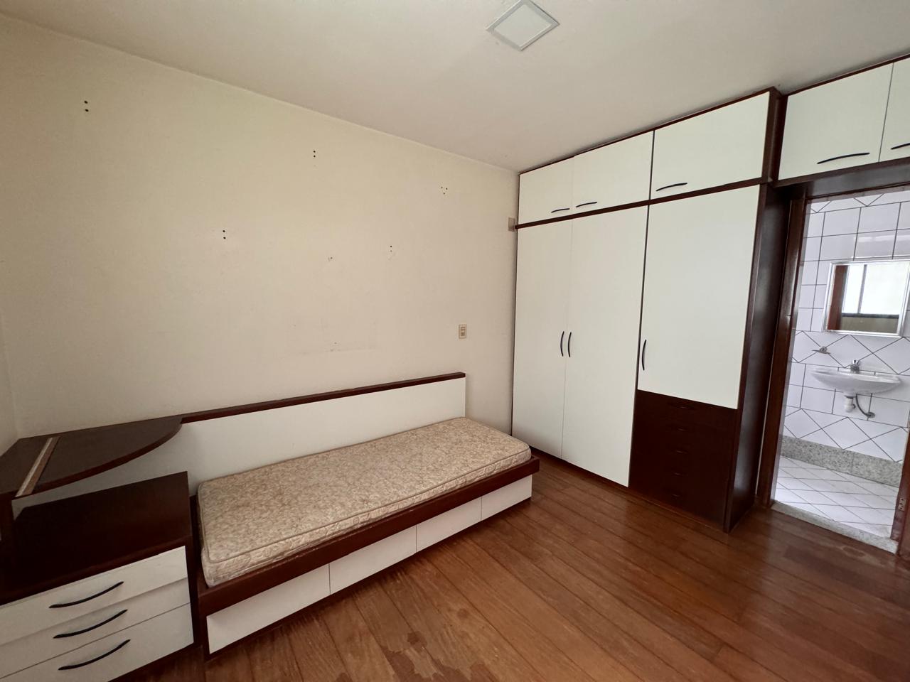 Apartamento de 04 Suítes na Praia da Costa