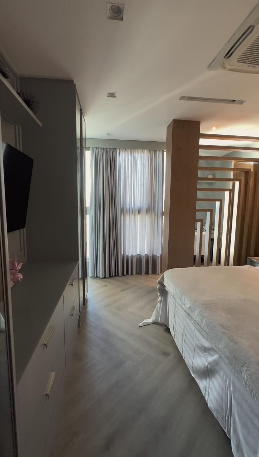 Cobertura com 03 Quartos e 02 Suítes na Praia de Itaparica