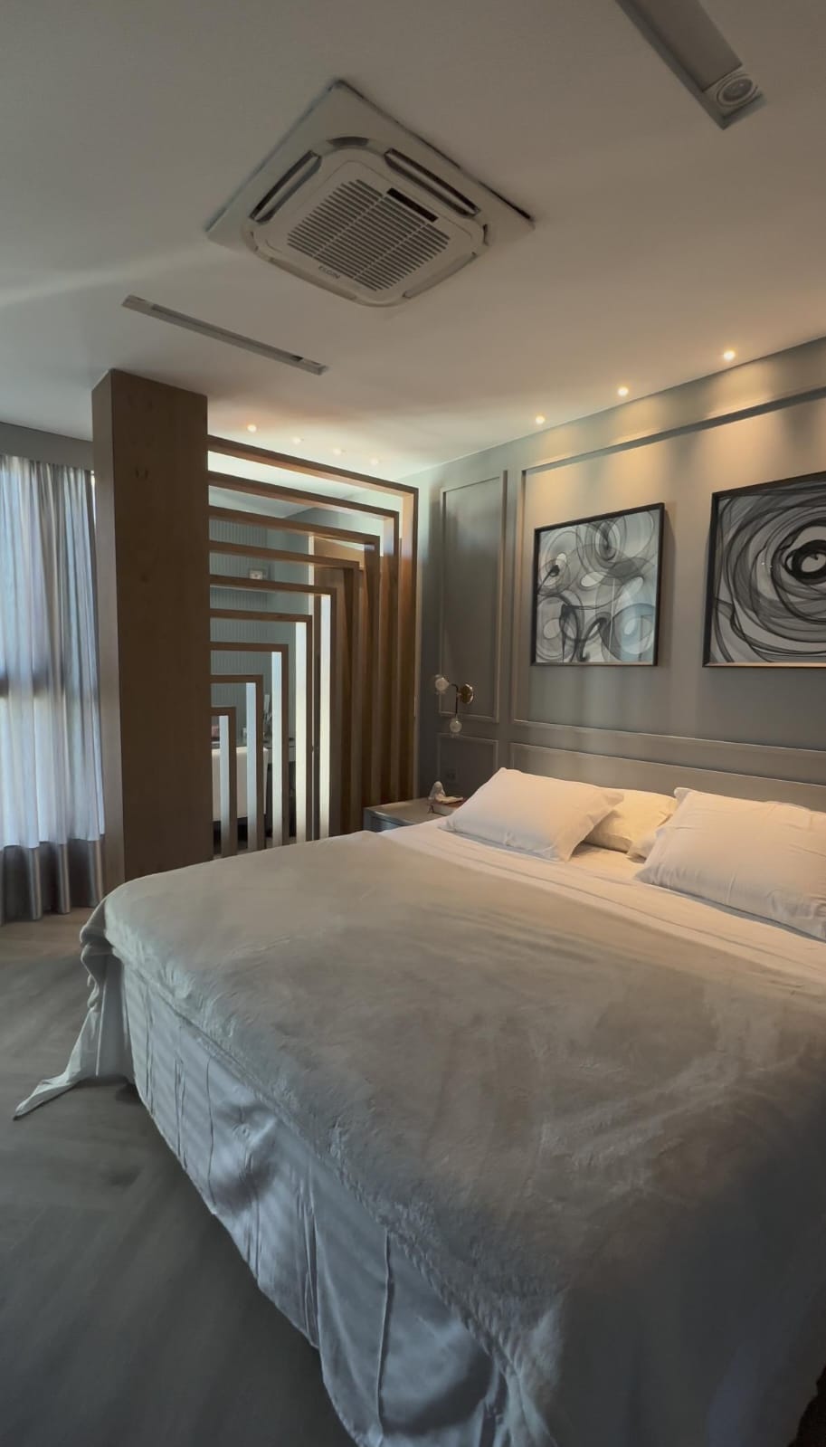 Cobertura com 03 Quartos e 02 Suítes na Praia de Itaparica