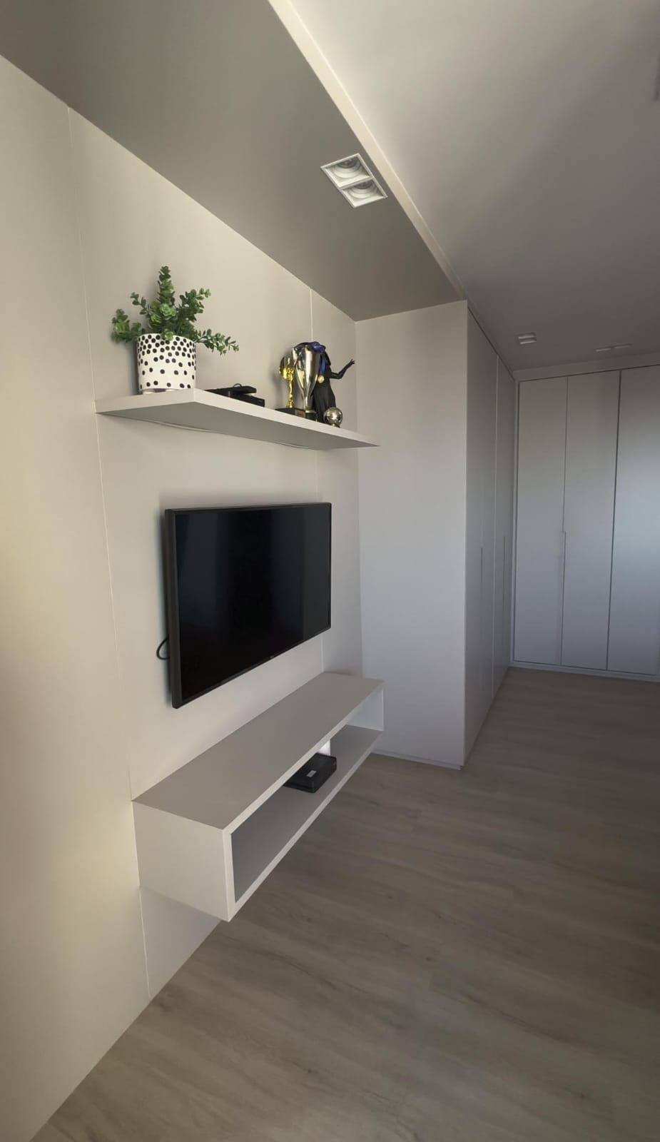 Cobertura com 03 Quartos e 02 Suítes na Praia de Itaparica