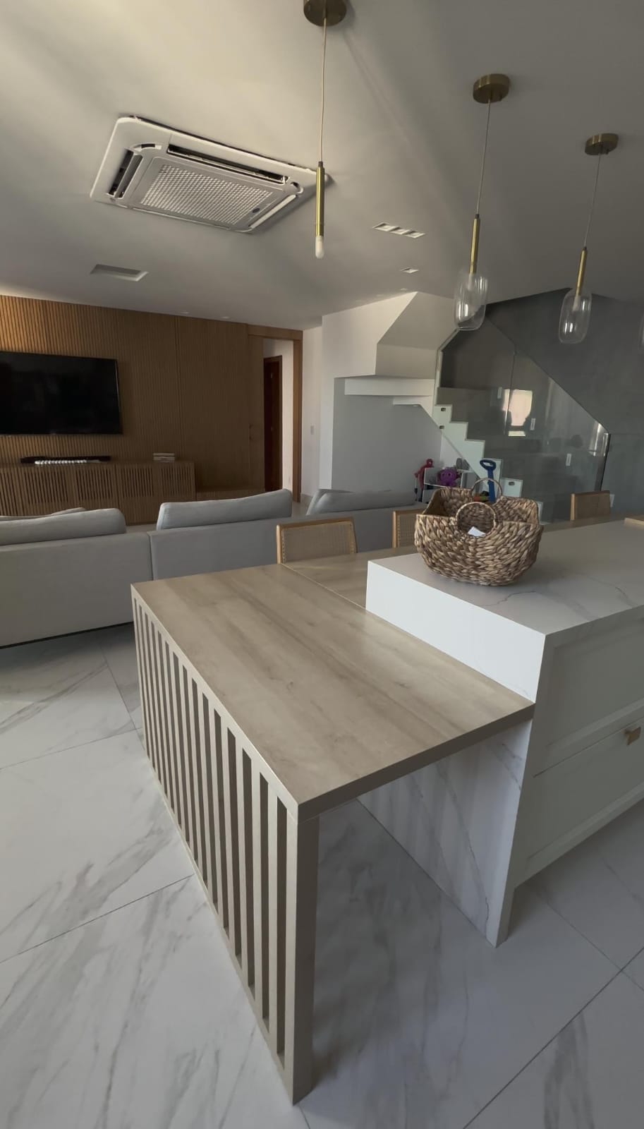 Cobertura com 03 Quartos e 02 Suítes na Praia de Itaparica