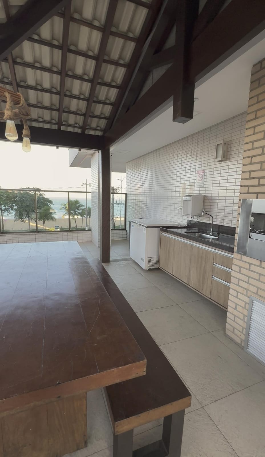 Cobertura com 03 Quartos e 02 Suítes na Praia de Itaparica