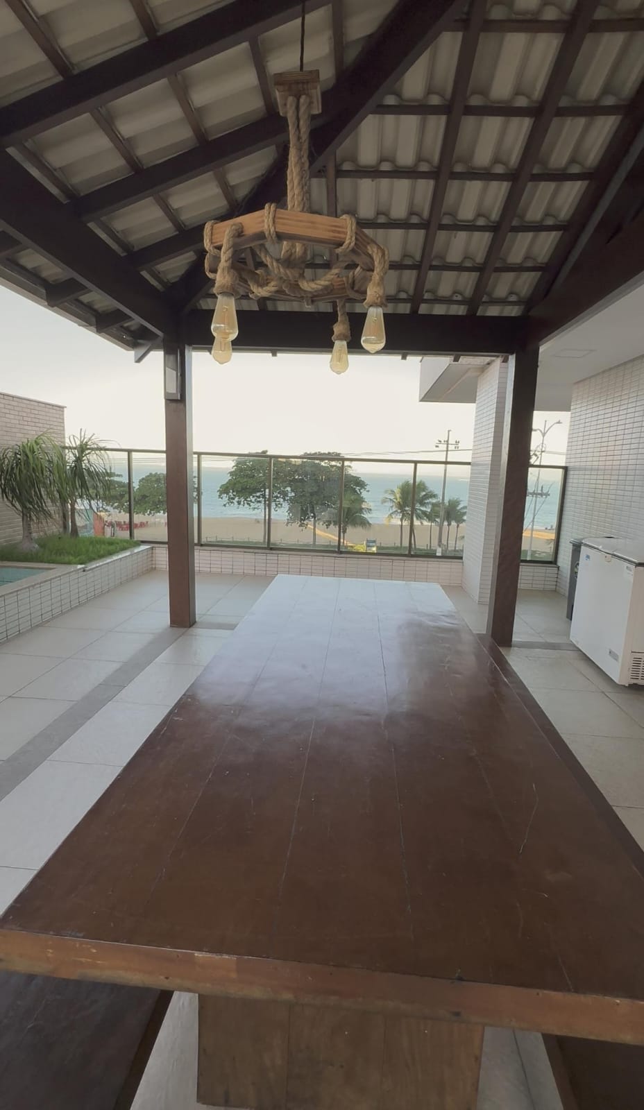 Cobertura com 03 Quartos e 02 Suítes na Praia de Itaparica