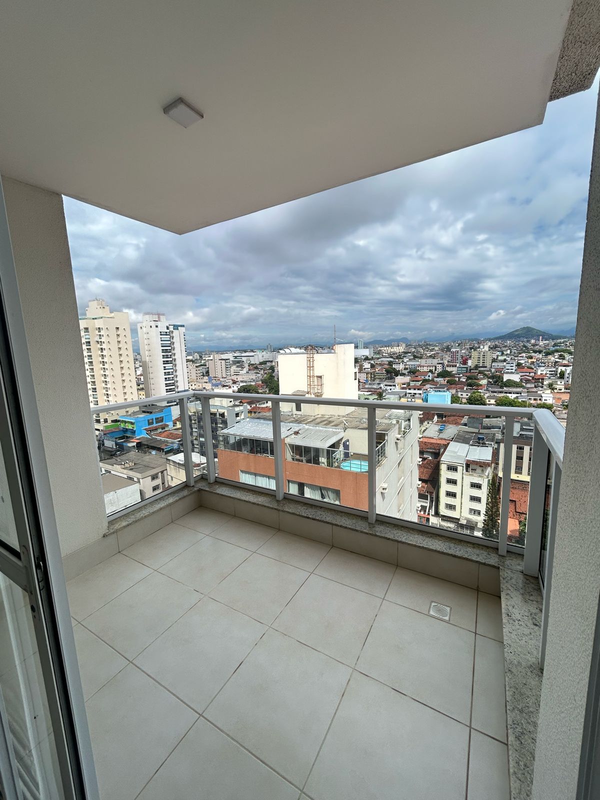 Locação de 1  quarto em Wave Itapuã