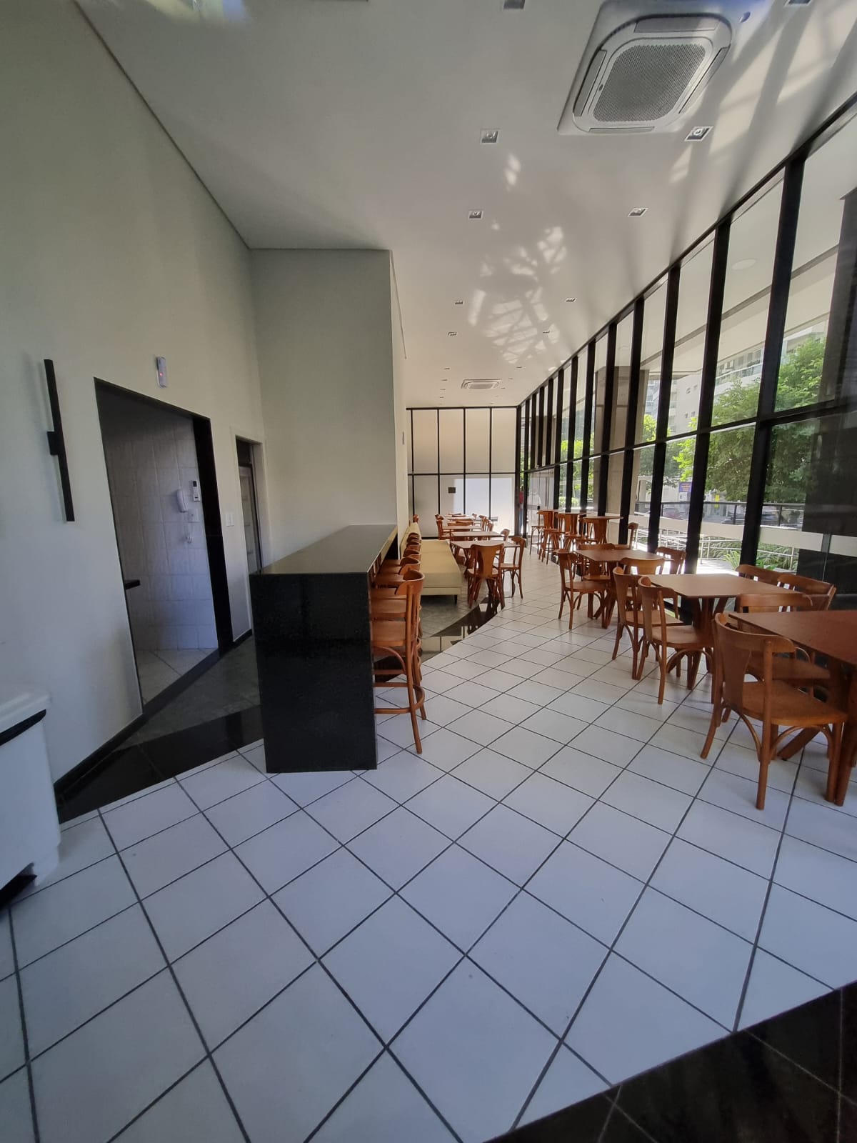 Vendo Apto de 3 Quartos com 125m² 