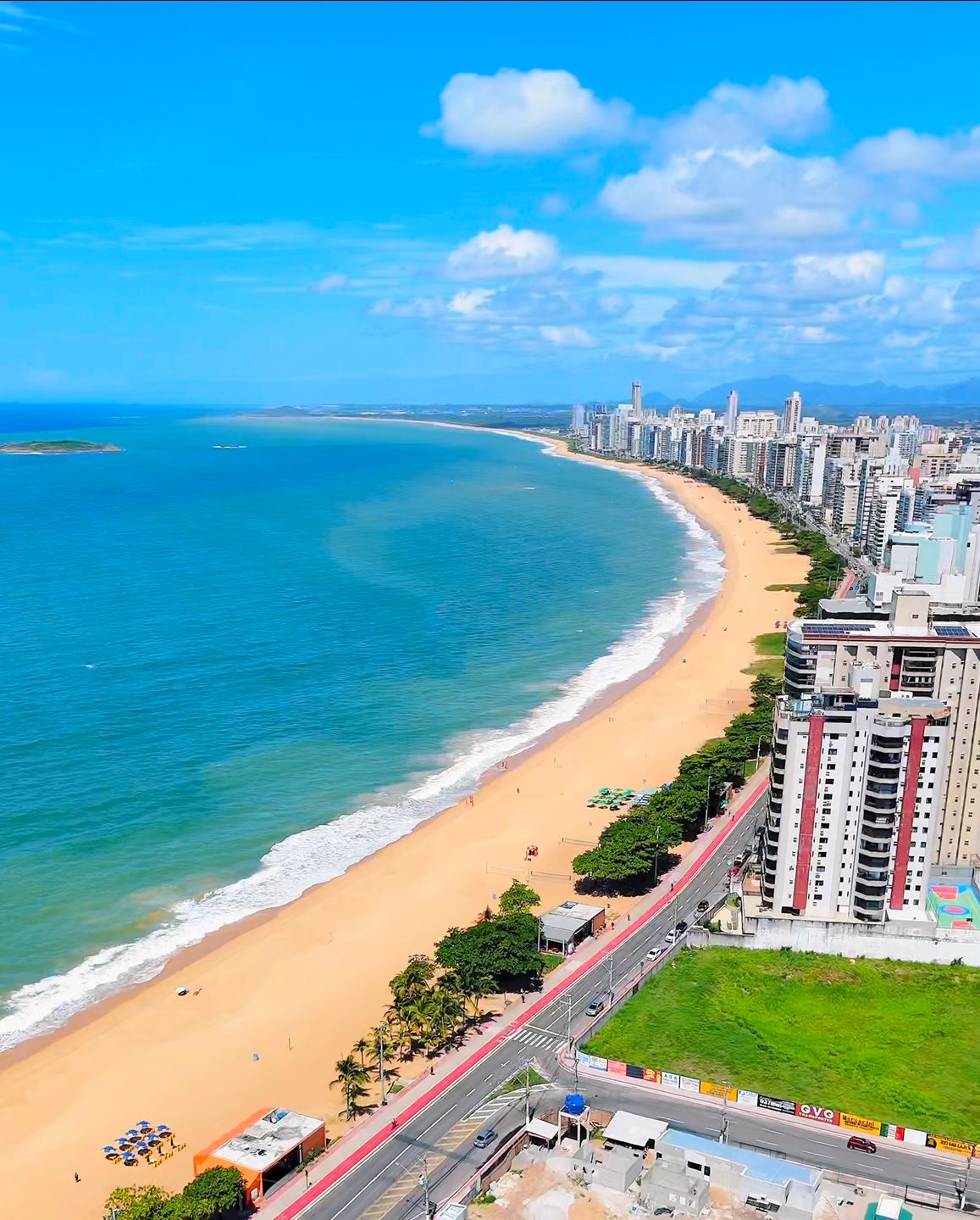 Raridade! 2 Quartos, 3 Vagas e Lazer Completo em Itapuã