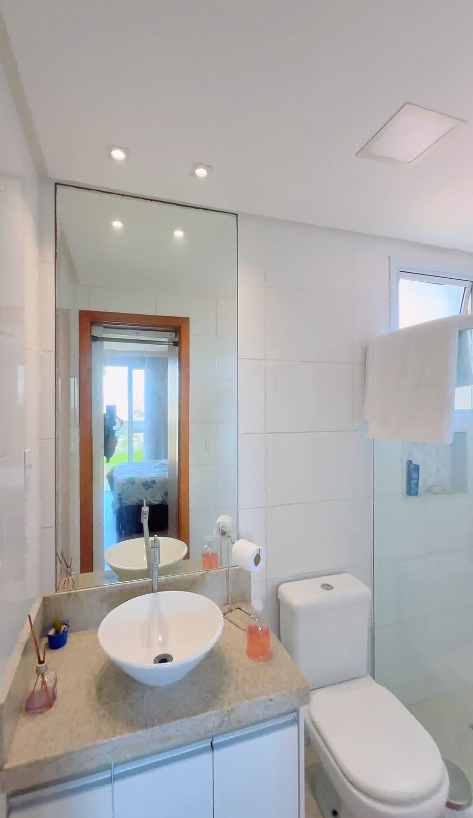 Raridade! 2 Quartos, 3 Vagas e Lazer Completo em Itapuã