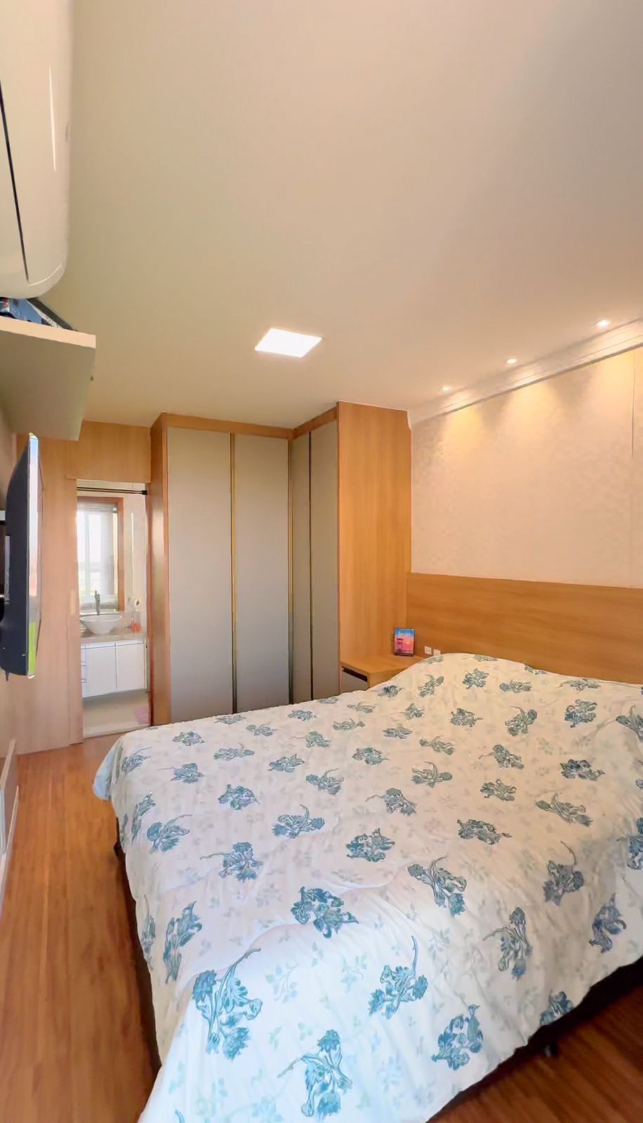 Raridade! 2 Quartos, 3 Vagas e Lazer Completo em Itapuã