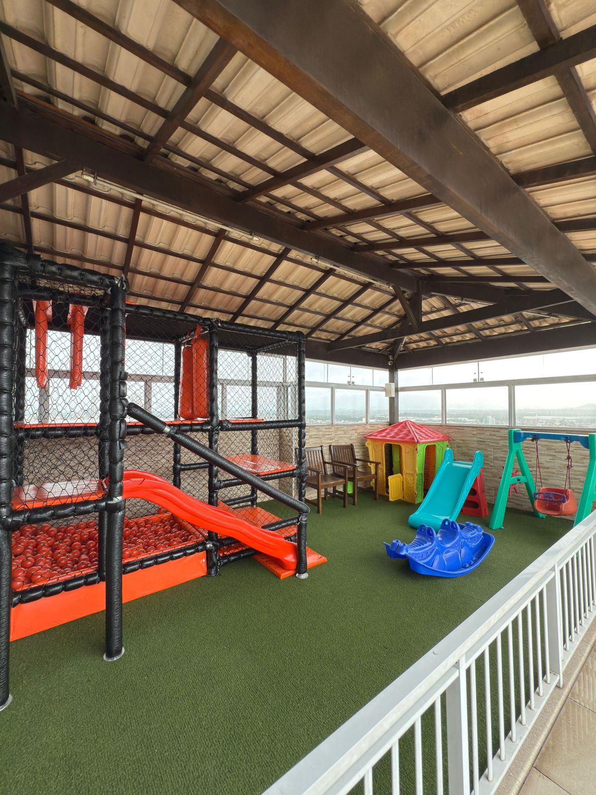 Exclusividade! Apto 2Q c/ Suíte, Vista Mar, Andar Alto – Praia de Itaparica