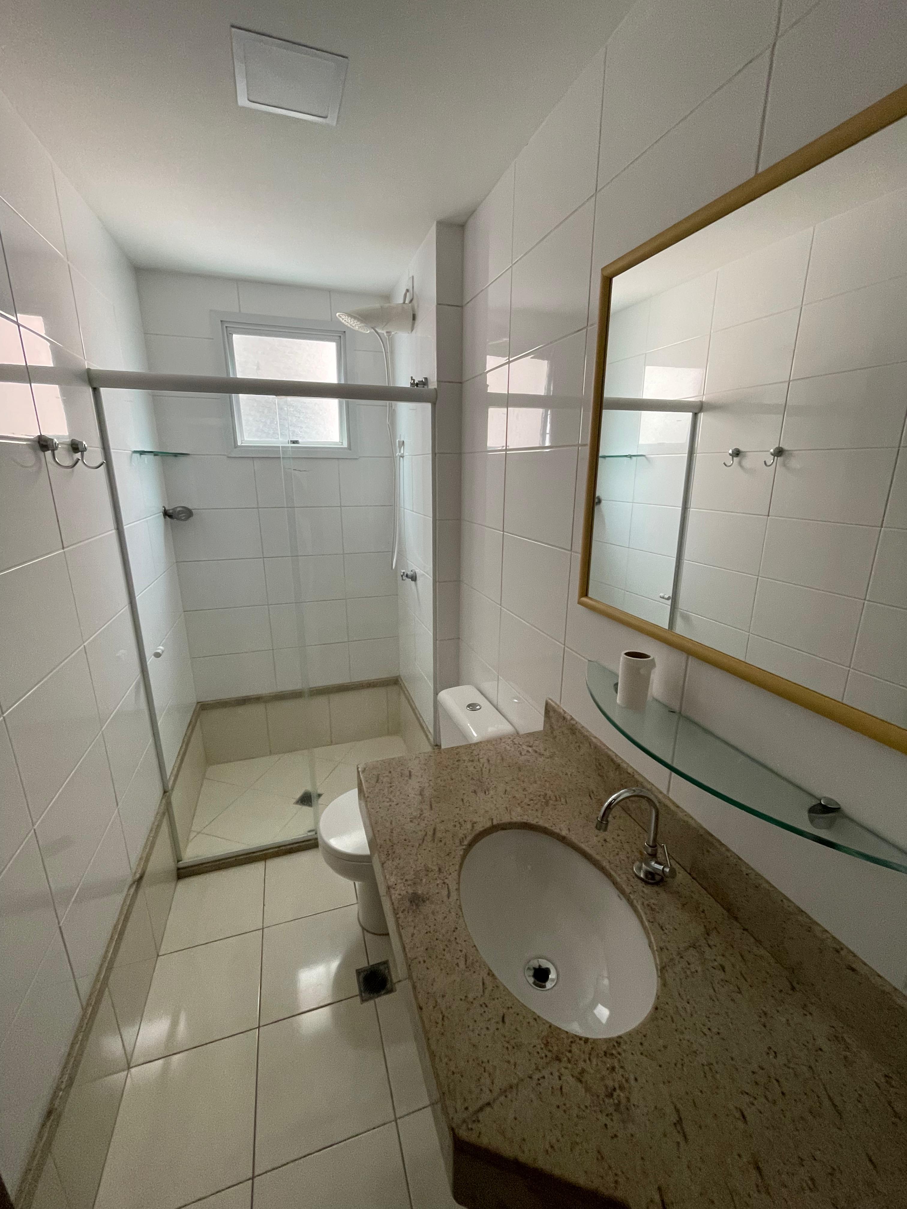 Apto 3 quartos (1 suite) na Praia da Costa e na 2ª quadra do mar