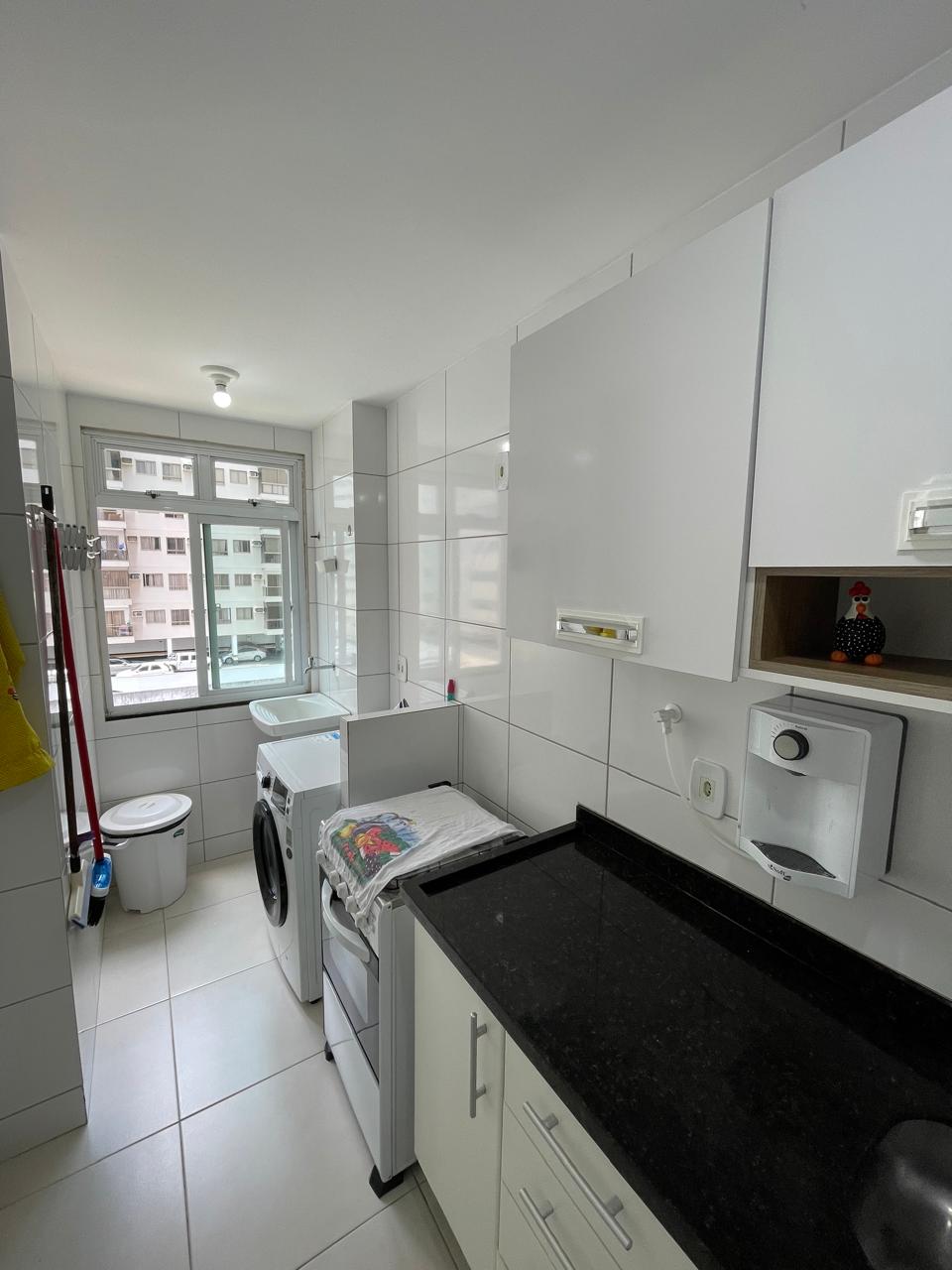 VENDO APTO QUARTO E SALA SOL DA MANHA E VISTA PRO MAR