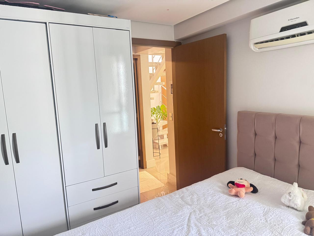Cobertura Duplex com Móveis Planejados a Duas Quadras do Mar