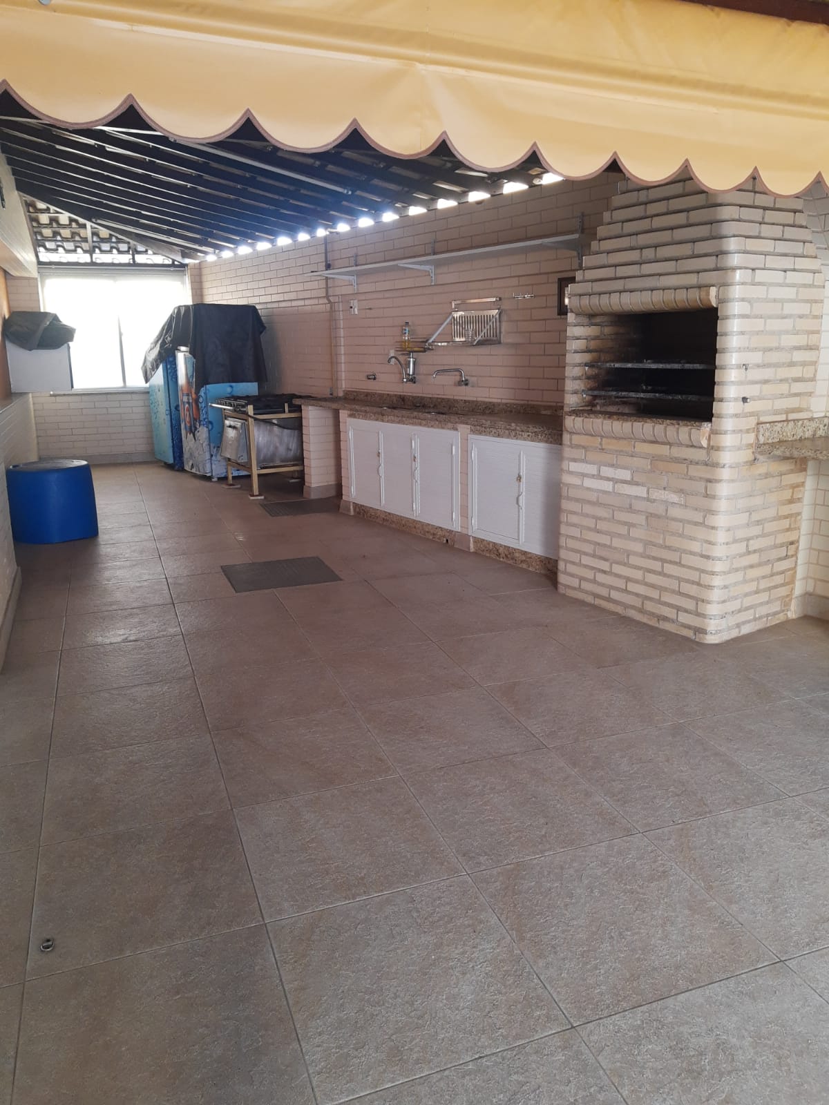 apartamento 1 Quarto, sala, cozinha, banheiro e área de serviço  no coração de Niterói 