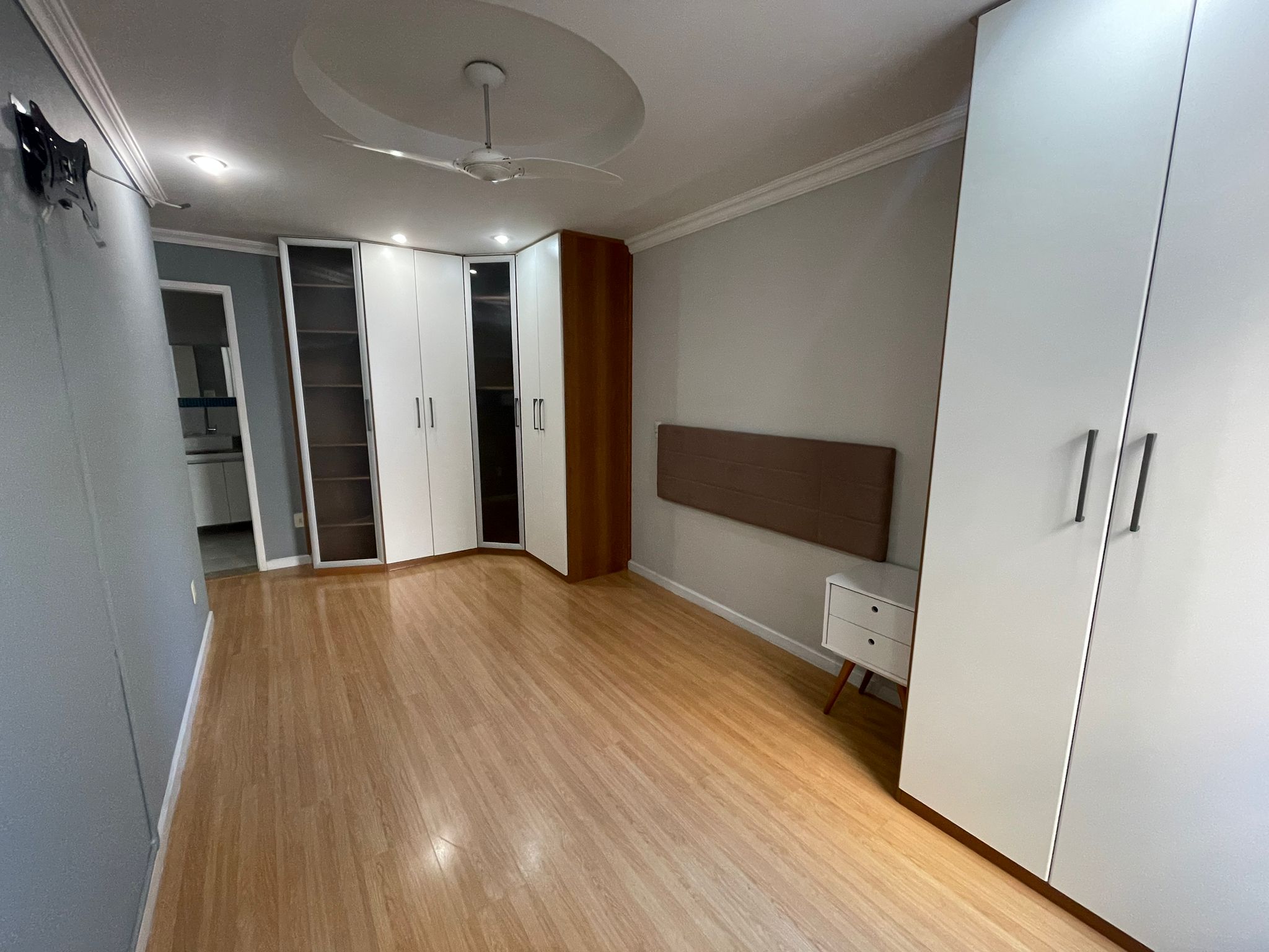VENDA ICARAÍ MEM DE SÁ SOL MANHÃ VAZIO ÓTIMA PLANTA VARANDA 2 QUARTOS 1 SUÍTE VAGA E LAZER TOTAL 