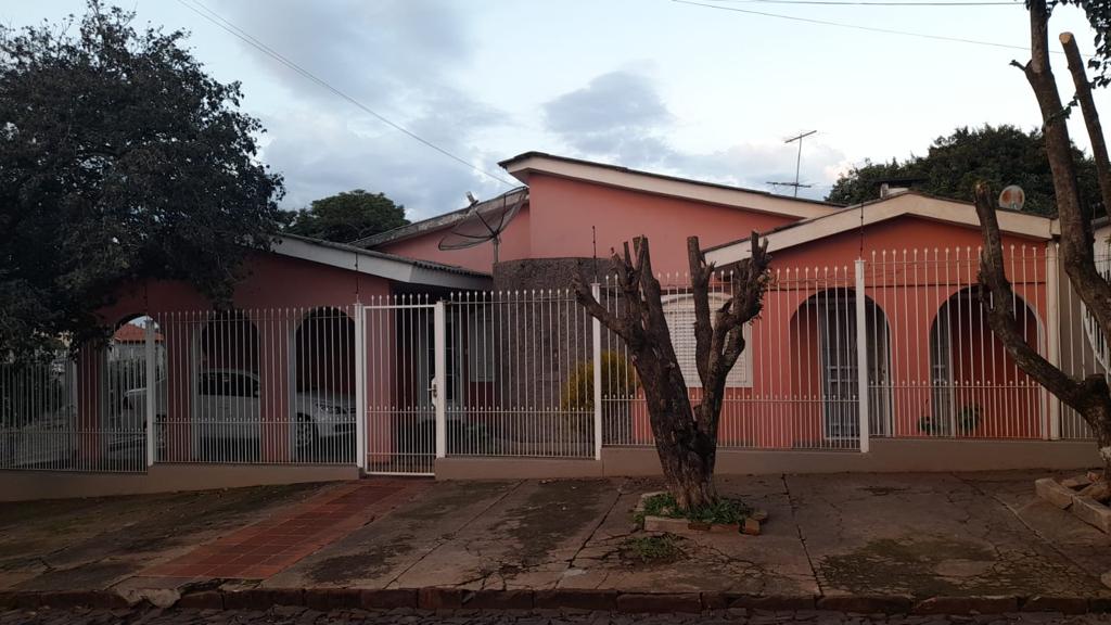 Casa - Venda, Santo Ângelo, RS