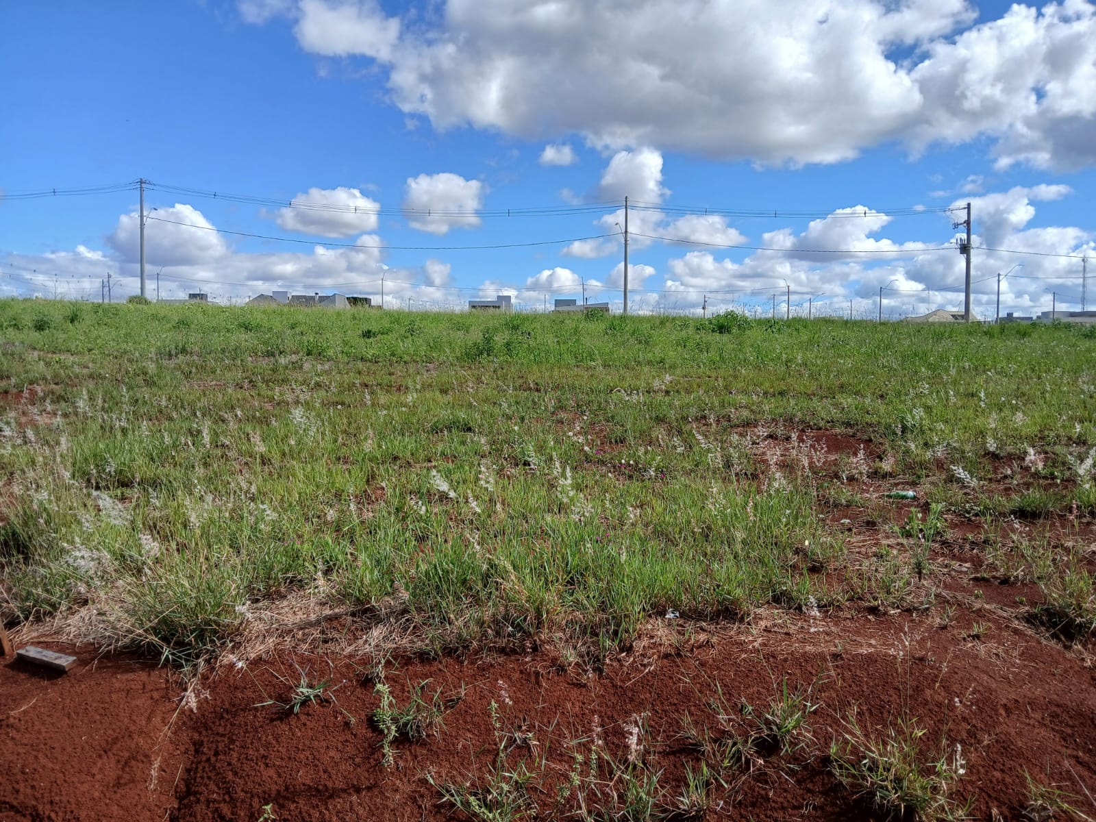 TE 1515 - Vende terreno no Reserva das Missões, na rua Arália, 360 m2. Excelente localização.