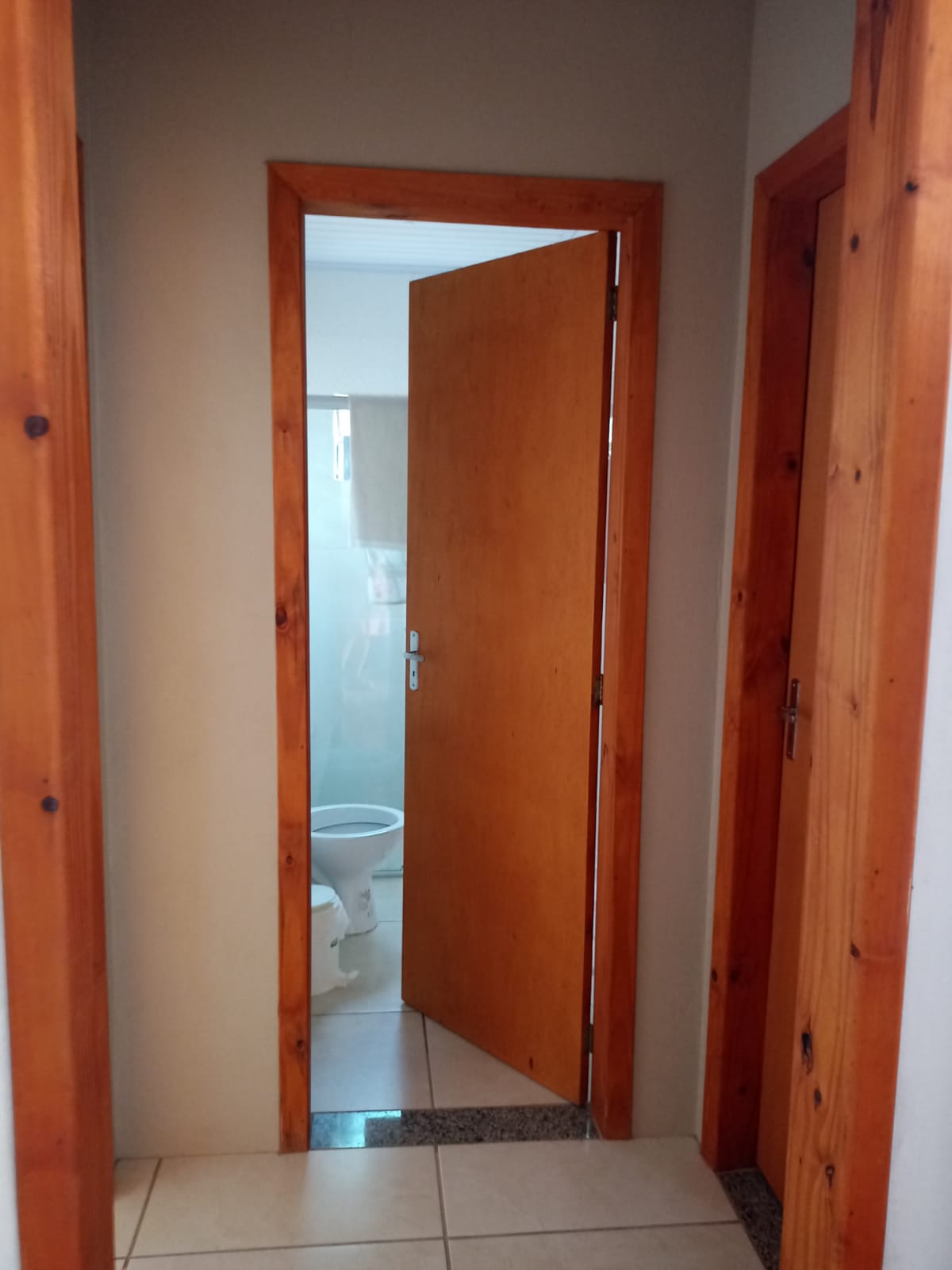 CA 1151 - Casa de 150m2, com Suíte, dois banheiros, três vagas de garagem no bairro Dido.  Contrato de compra e venda! Terreno 10x16(160m2).