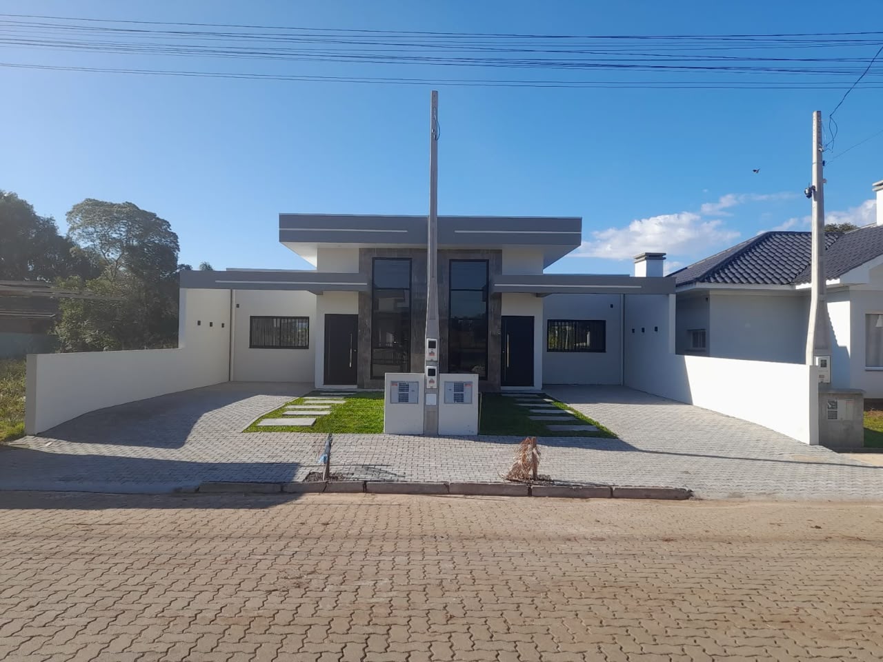 Casa Geminada - Venda
