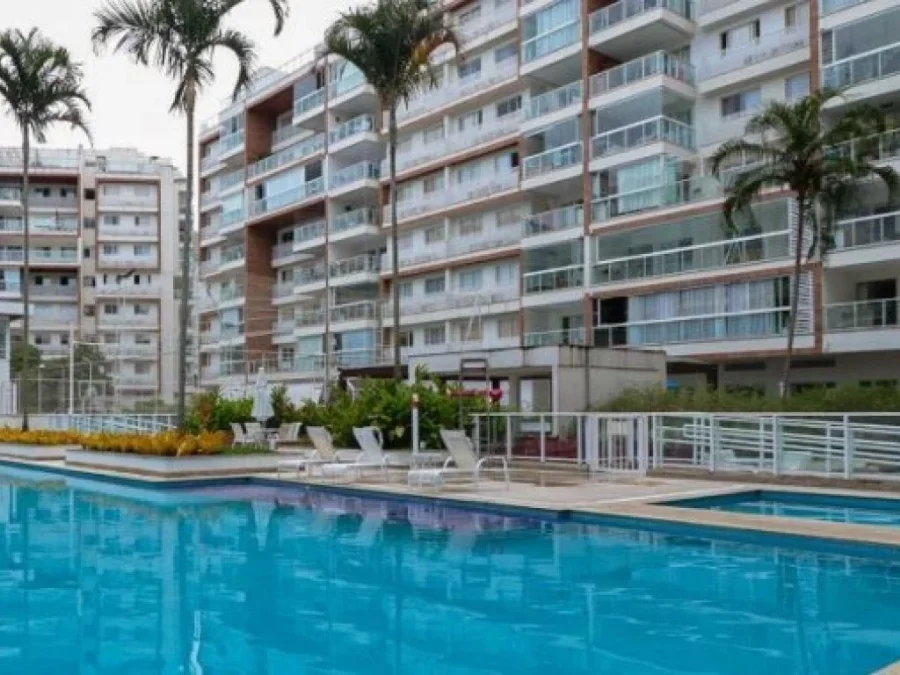 Espaçoso Apartamento no on em Rio de Janeiro Usado