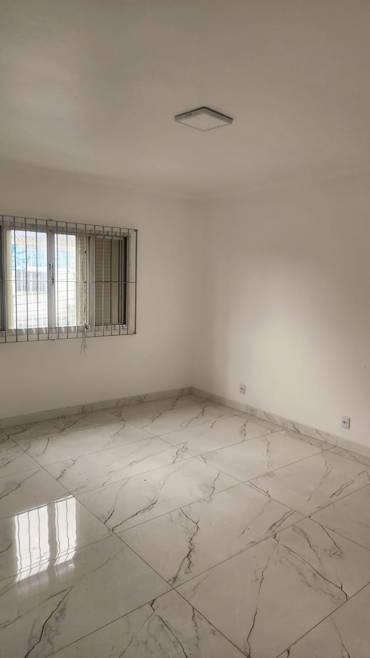 APARTAMENTO SOBRELOJA