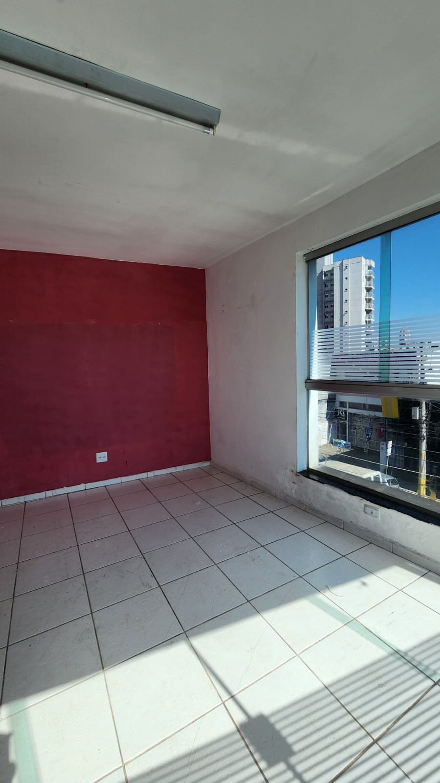 SALA / COMERCIAL