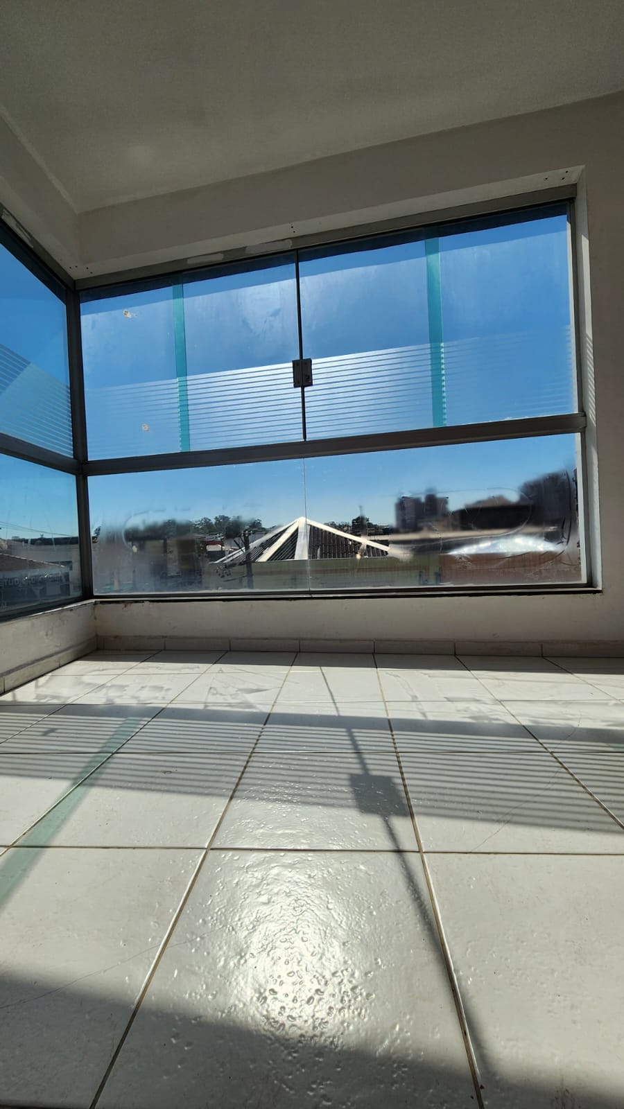 SALA / COMERCIAL