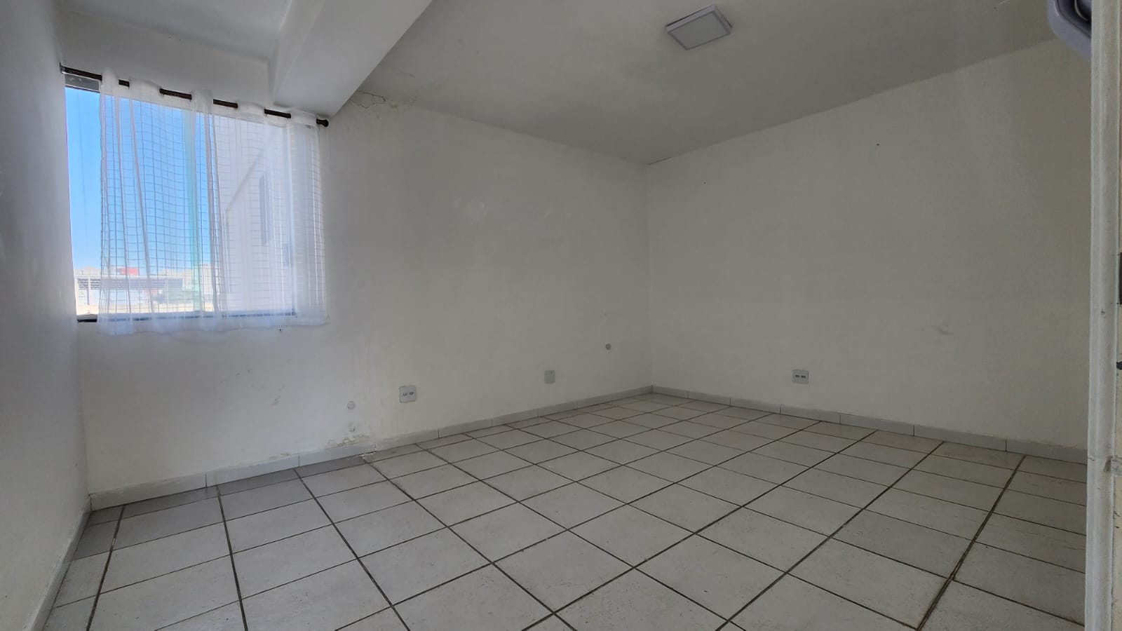 SALA COMERCIAL