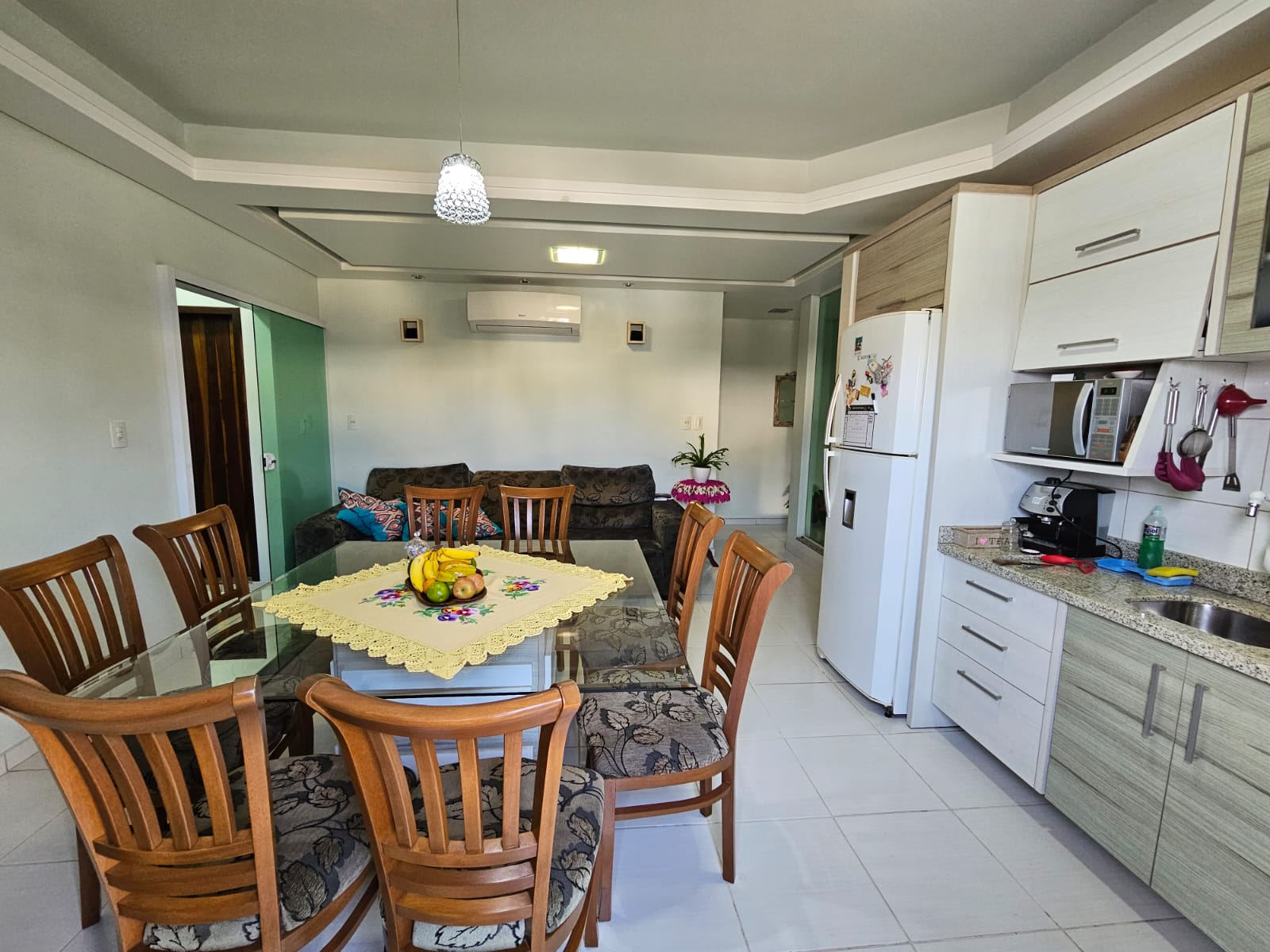 CASA DE ESQUINA A VENDA - BAIRRO COSTA E SILVA