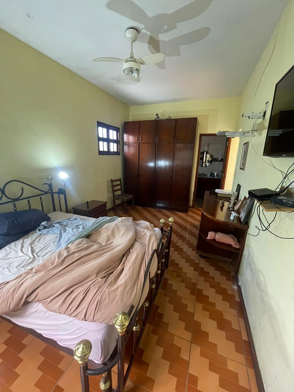 CASA Á VENDA - BAIRRO COSTA E SILVA