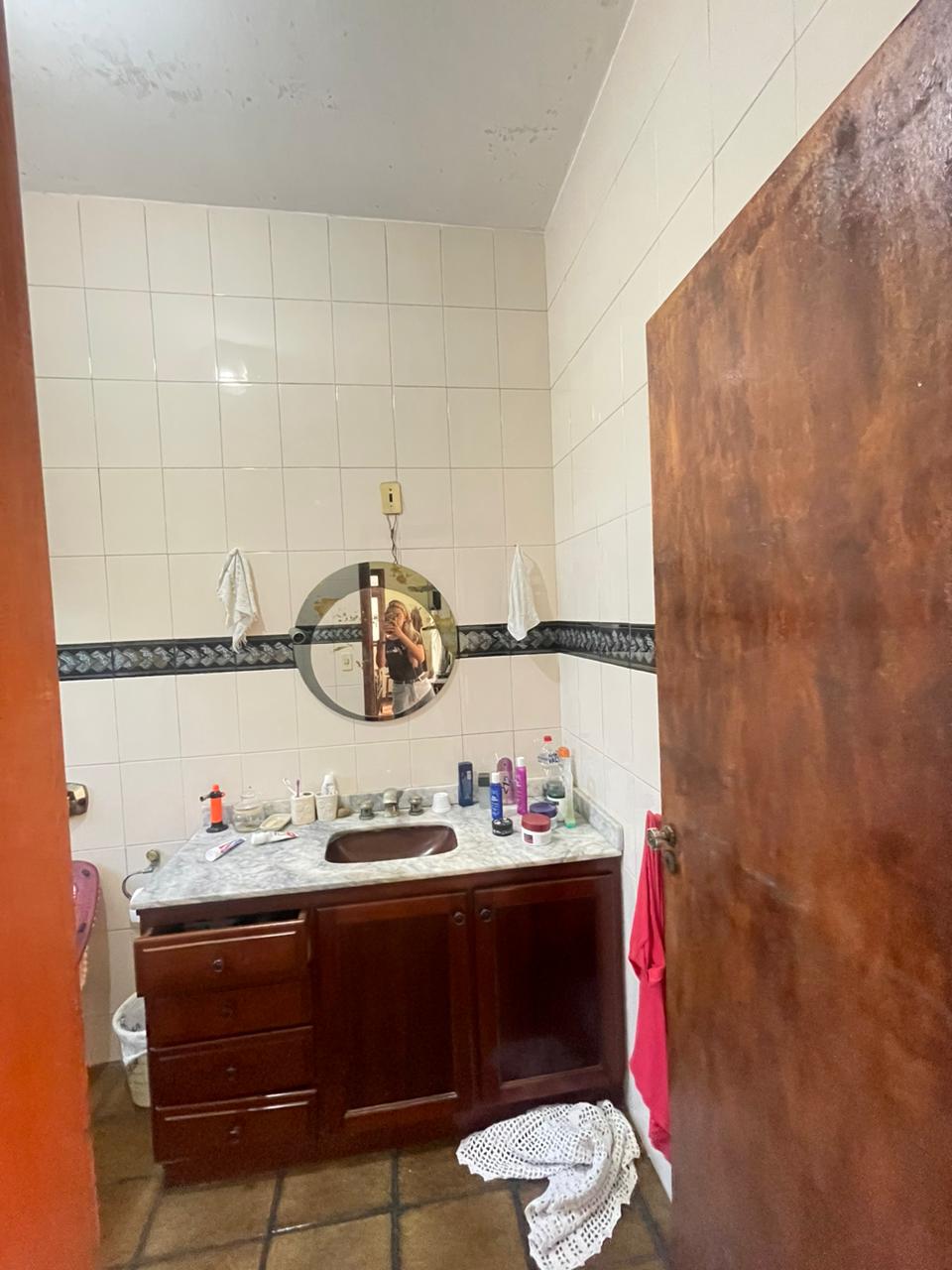 CASA Á VENDA - BAIRRO COSTA E SILVA