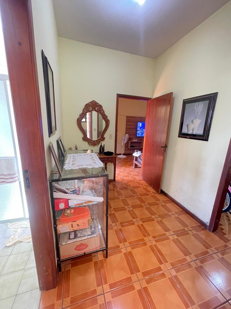 CASA Á VENDA - BAIRRO COSTA E SILVA