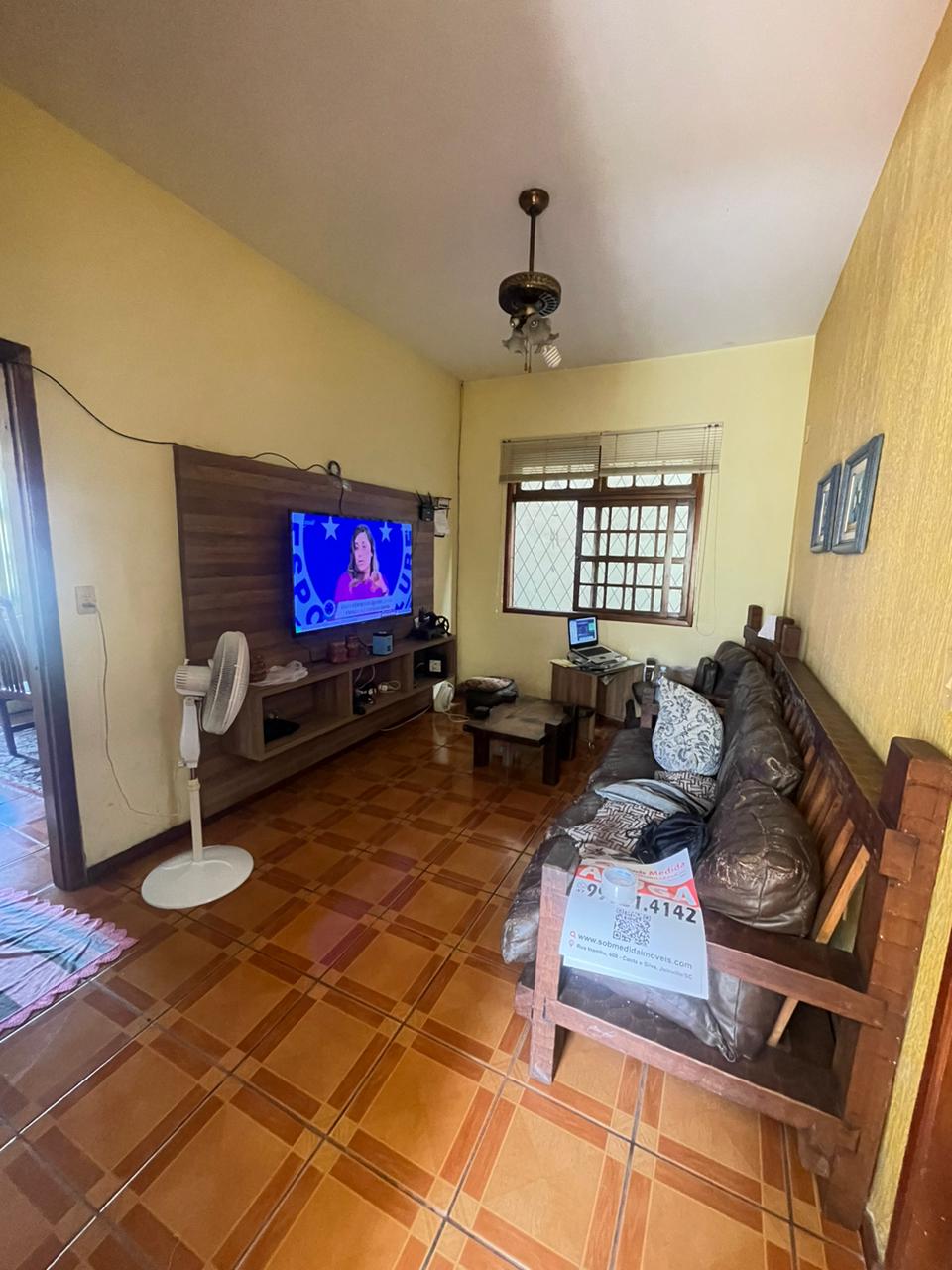 CASA Á VENDA - BAIRRO COSTA E SILVA