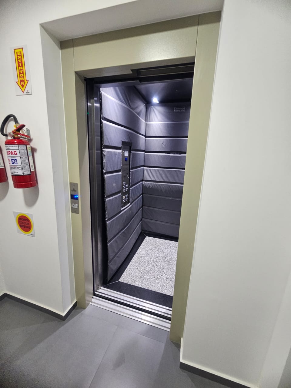 Apartamento a Venda - Bairro ATIRADORES