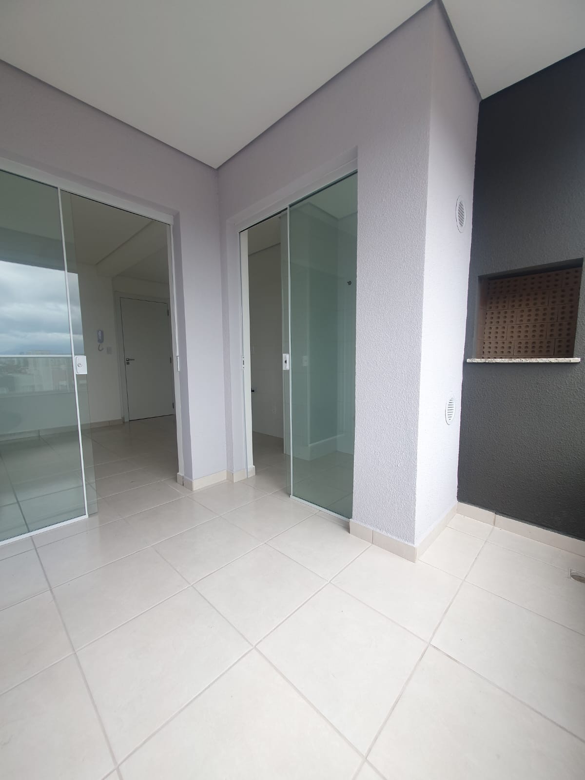 APARTAMENTO Á VENDA - BAIRRO COSTA E SILVA