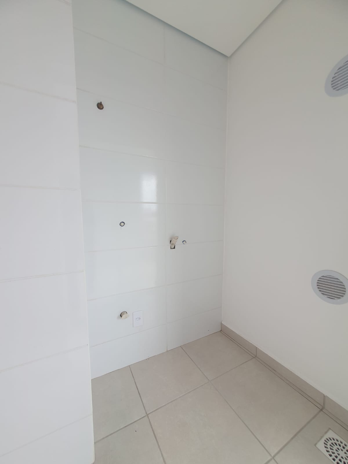 APARTAMENTO Á VENDA - BAIRRO COSTA E SILVA